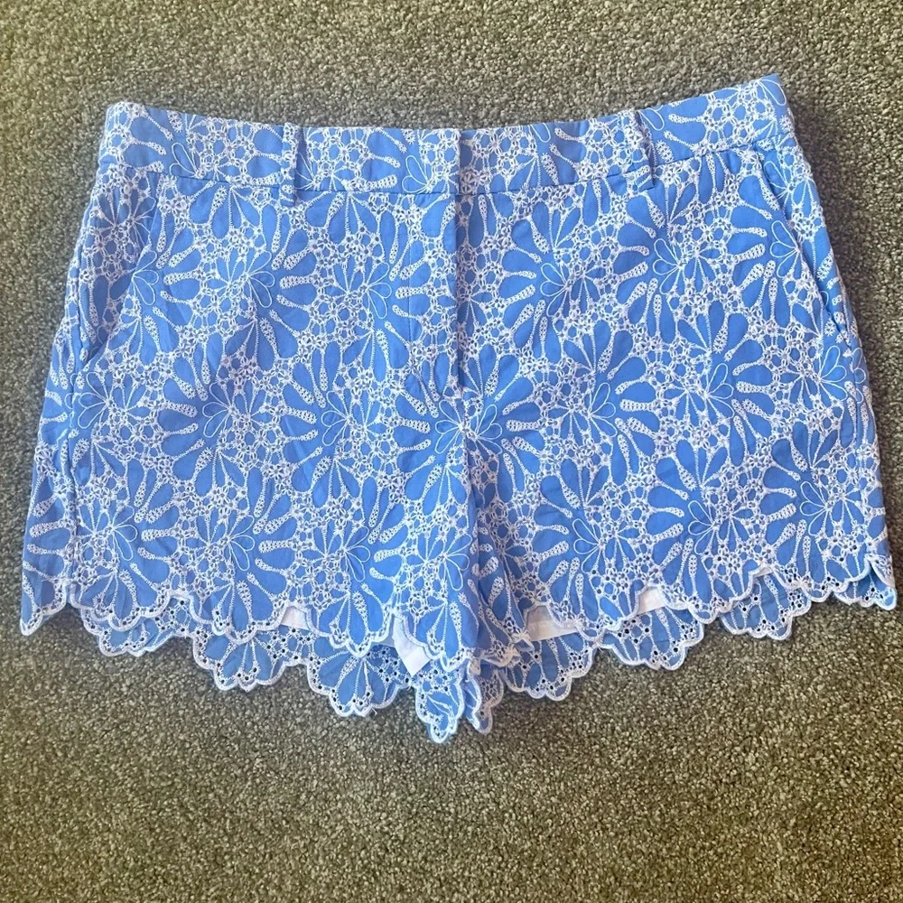 Embroidered shorts - Picture 1 of 4